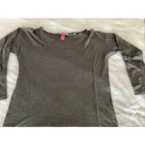 Vince Striped Long Sleeve Cotton Knit Tee Shirt in Black/White Size Medium